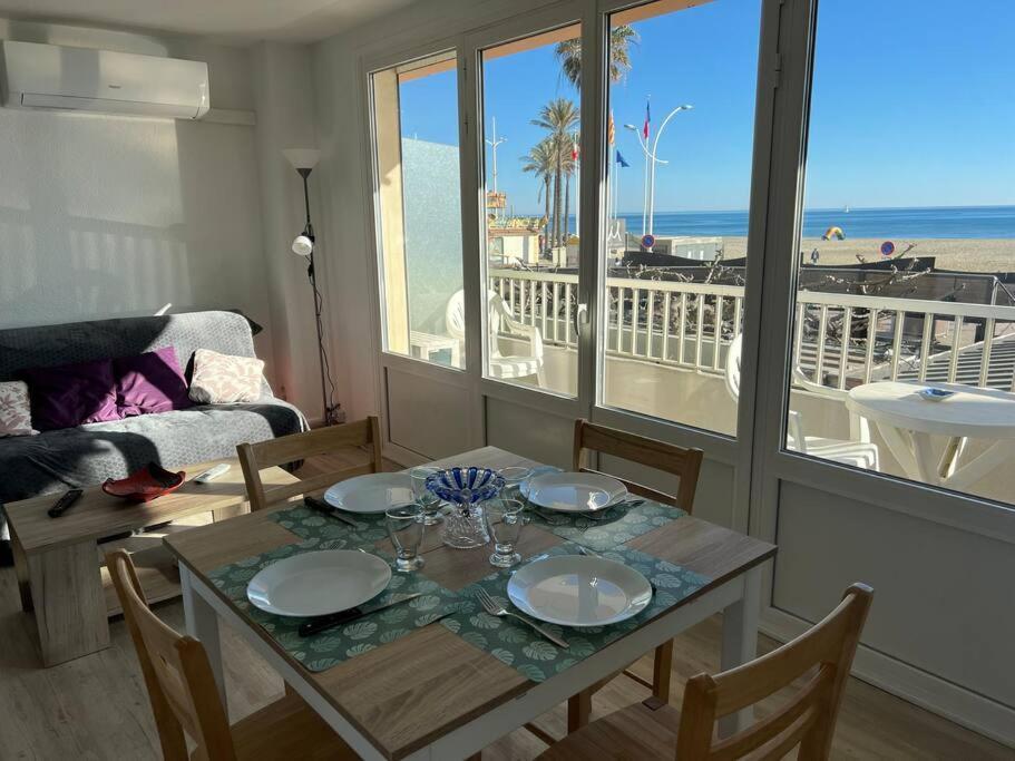 Le Carrousel - Apt Vue Mer - Plage A 10 M - Clim - Wifi Canet-en-Roussillon Kültér fotó